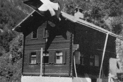 1936_St.-Martin.-Das-Schulhaus-in-Lunschania